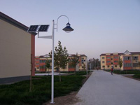 天照太阳能路灯