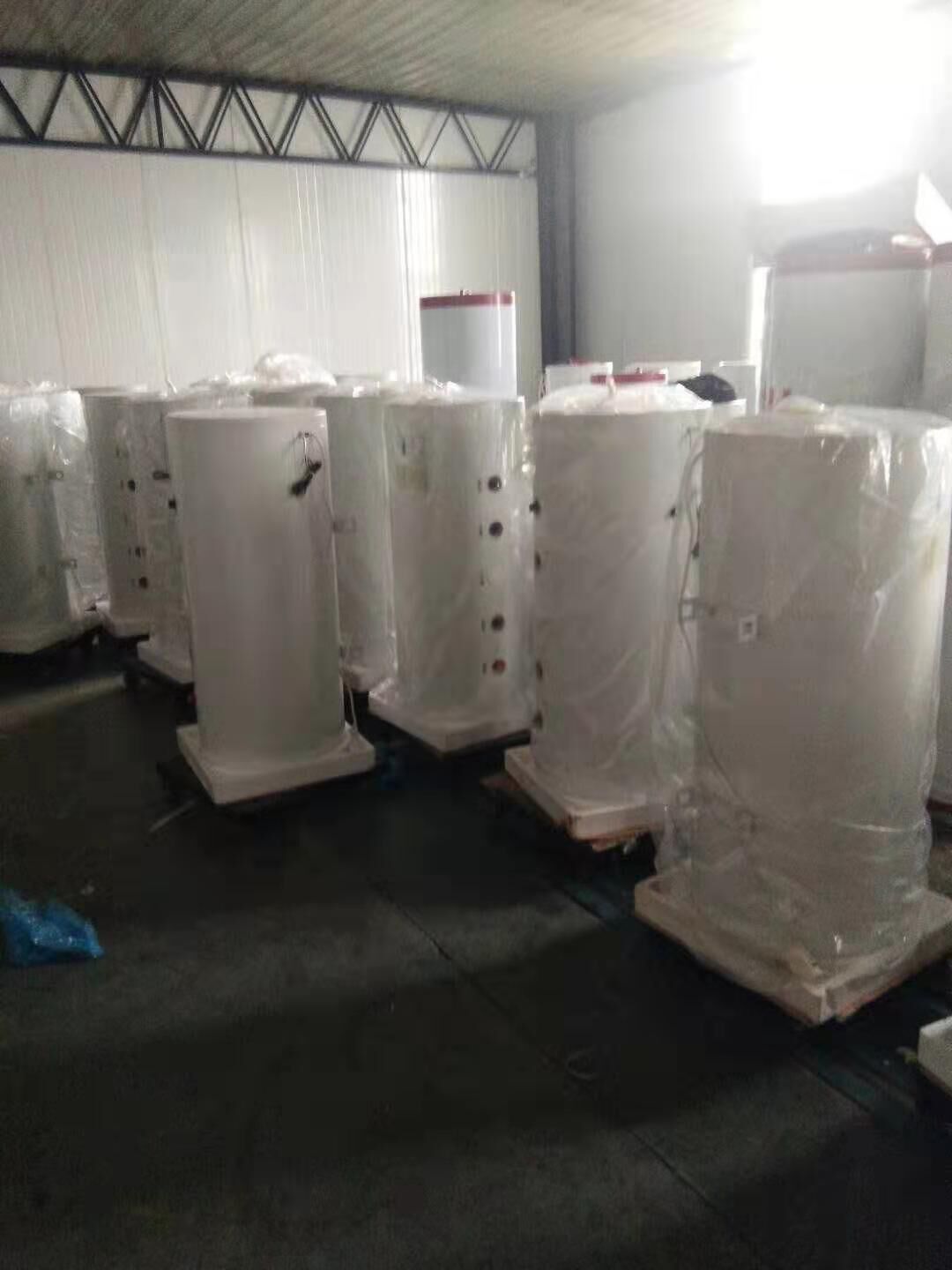 阳台平板太阳能热水器