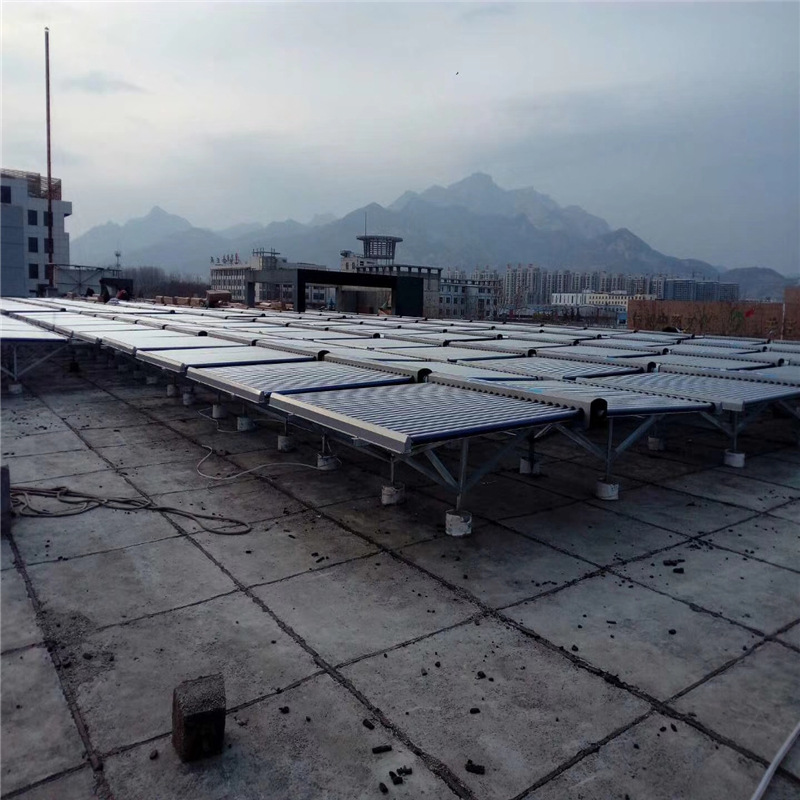 太阳能工程联箱热水器